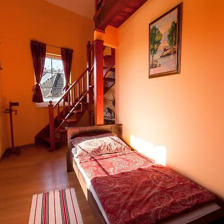 Bastion Nocľah s raňajkami 3*